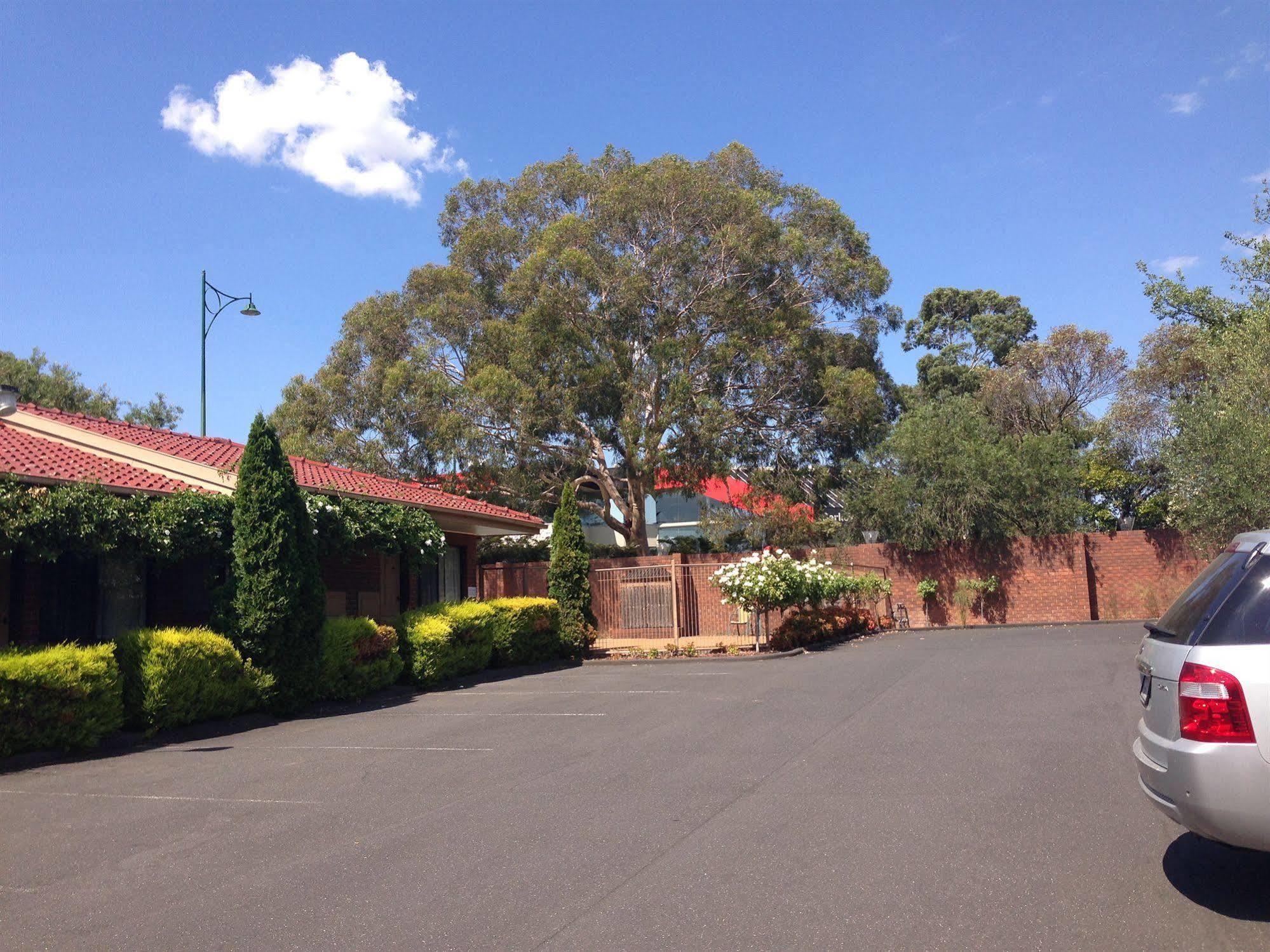 นูนาเวดิง มอเตอร์ อินน์ Nunawading ภายนอก รูปภาพ